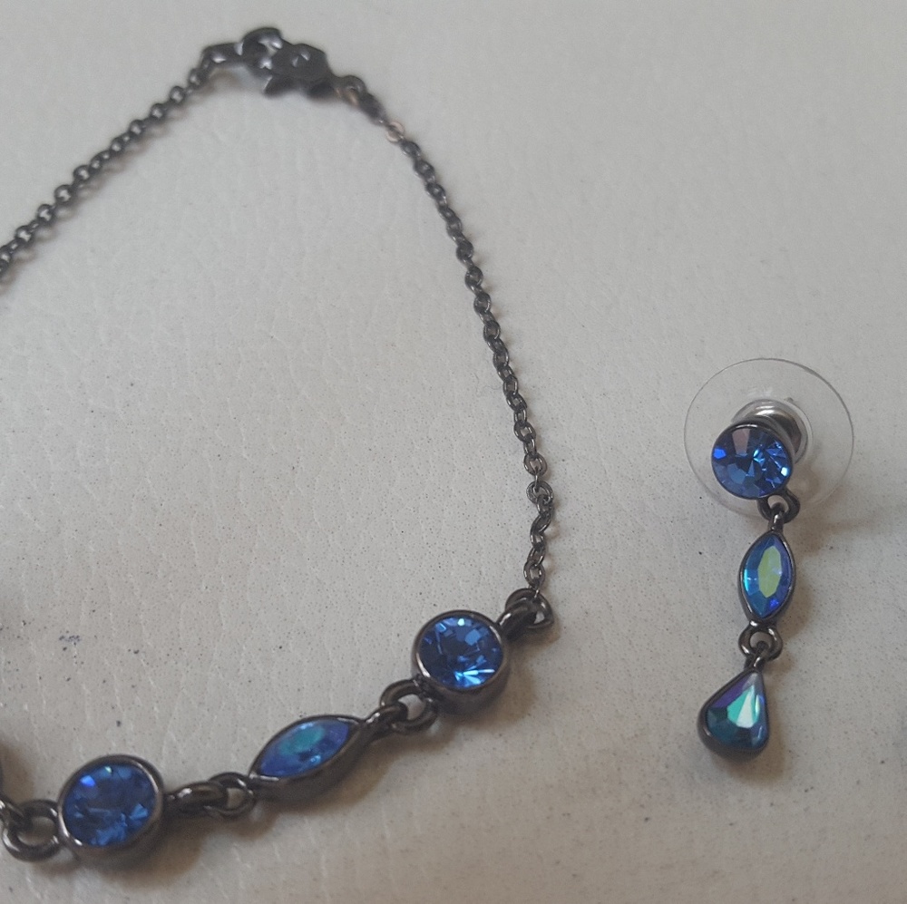 NEW Ann Taylor Loft Blue Bracelet Earring Set women jewelry hand rhinestone
